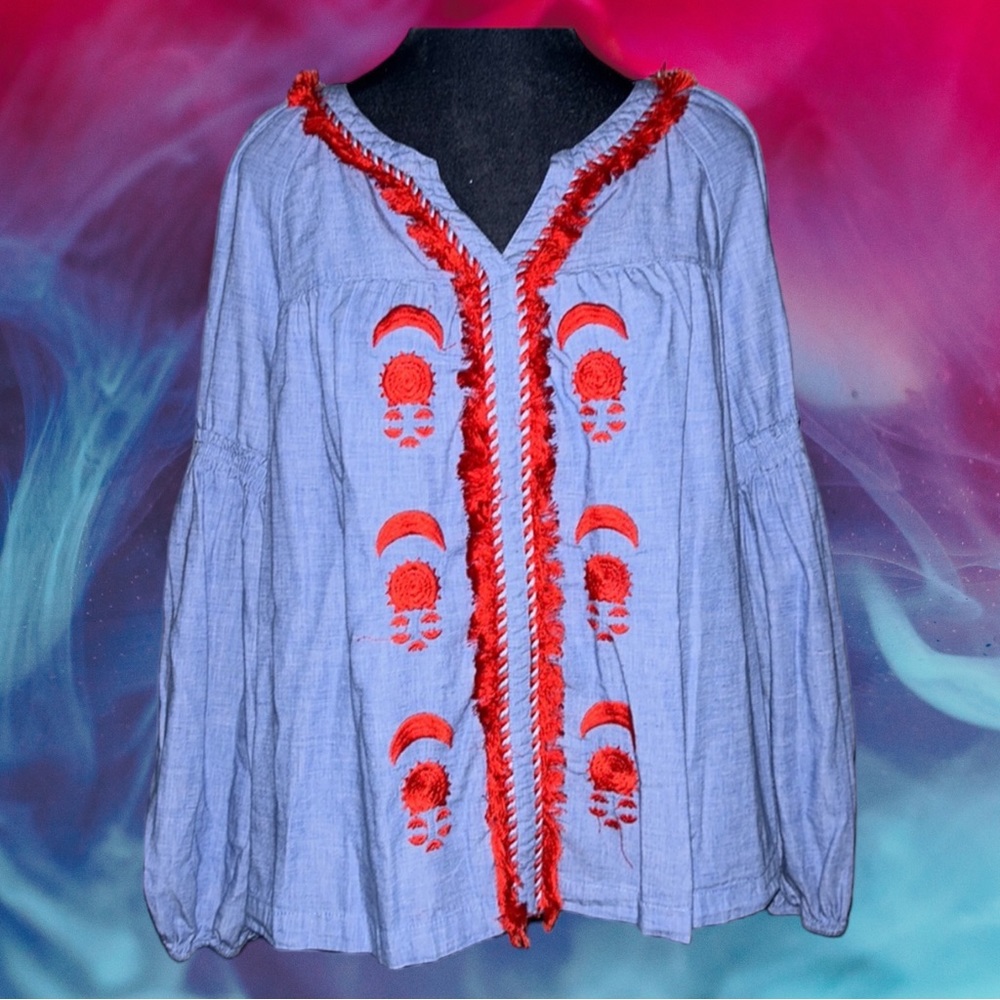 Crown & Ivy fun festive chambray like fabric embroidered front and sleeves